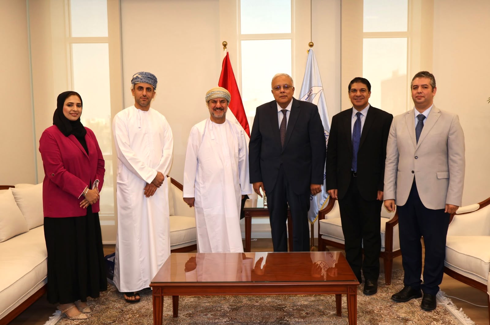  القومي لحقوق الإنسان يستقبل وفدًا من اللجنة العُمانية لحقوق الإنسان 